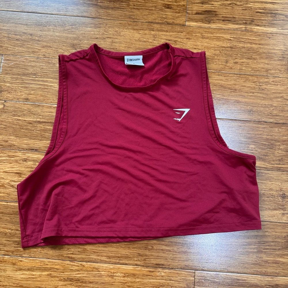 Gymshark red cropped tank top